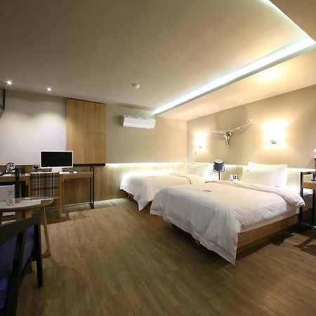 Avenue Hotel Чонджу Екстер'єр фото
