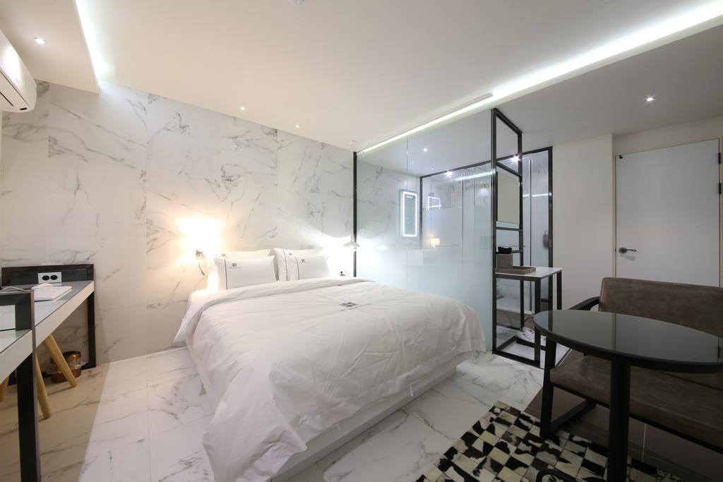 Avenue Hotel Чонджу Екстер'єр фото