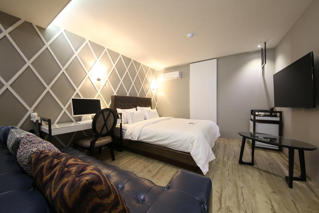 Avenue Hotel Чонджу Екстер'єр фото