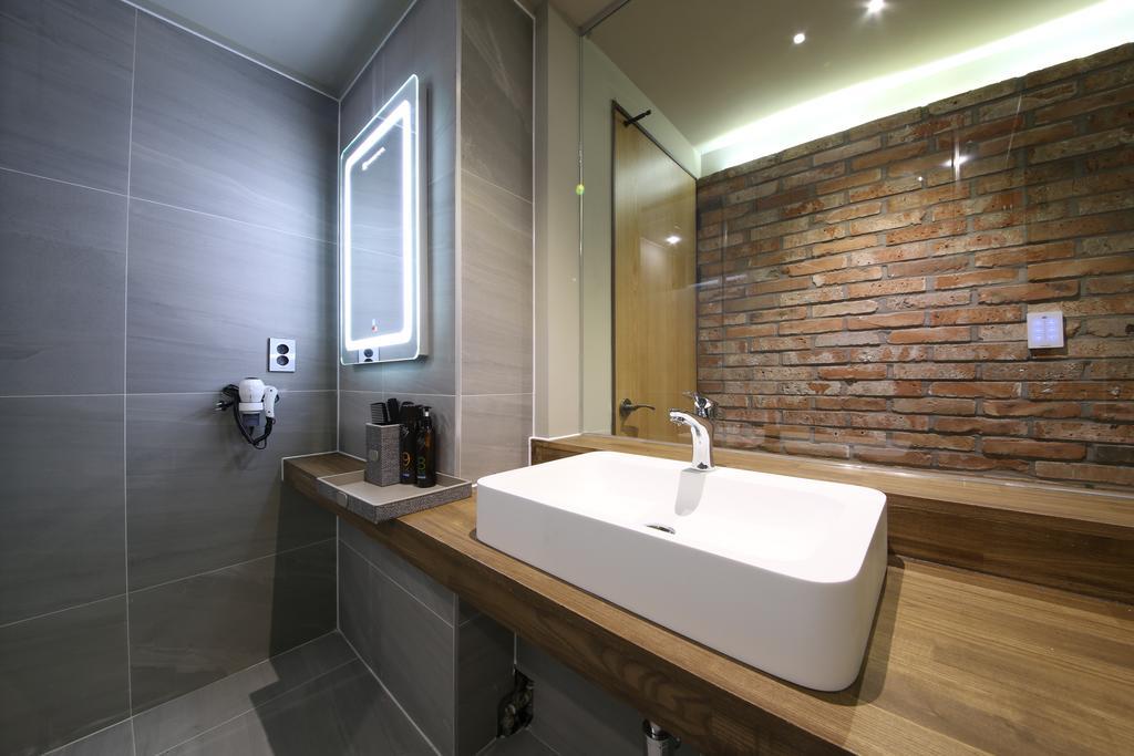 Avenue Hotel Чонджу Екстер'єр фото