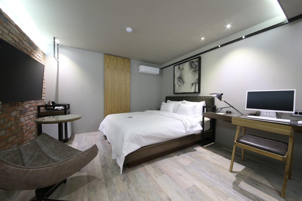 Avenue Hotel Чонджу Екстер'єр фото